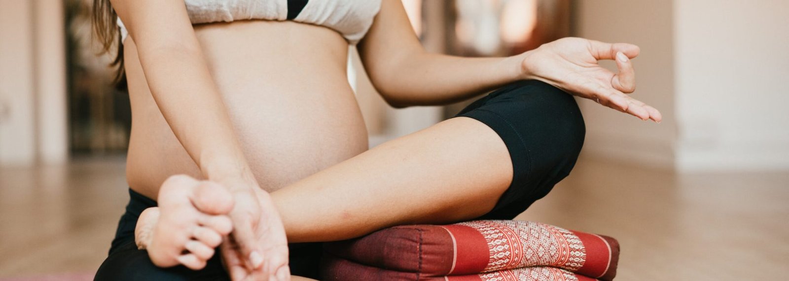 prenatal yoga at flowhouse